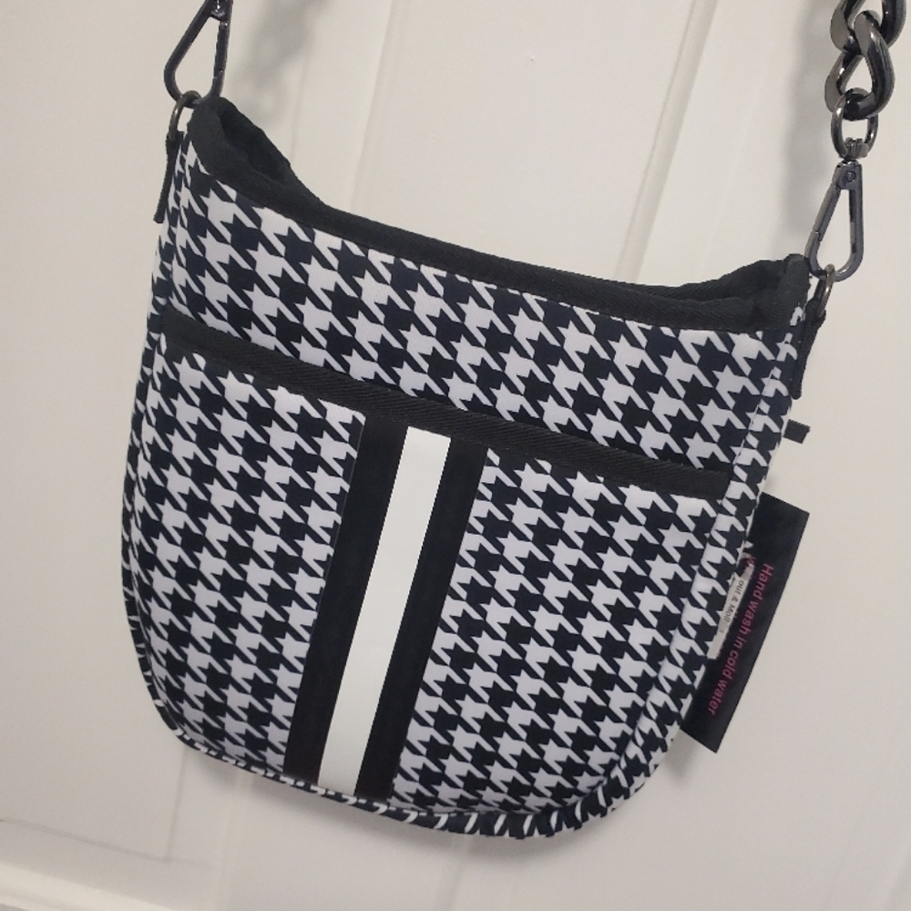 NWT HAUTE SHORE Houndstooth JERI Crossbody Bag with 2 STRAPS - Picture 9 of 16